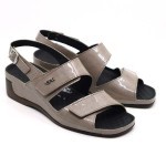 Vital sandaal beige lakleer 136504